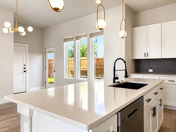 3rd image of 343 Porter St #101