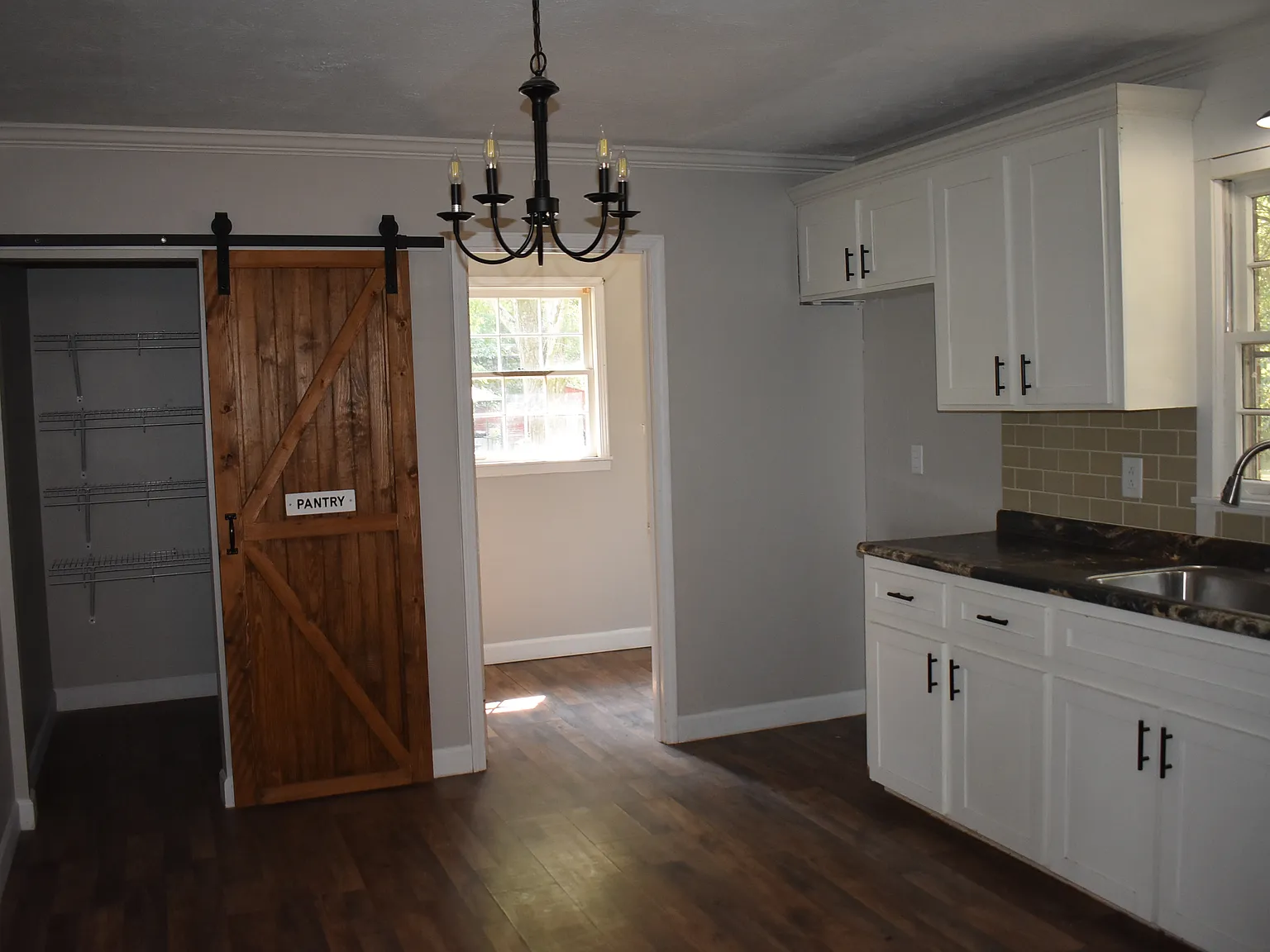 4 bed, 1928 sqft, $1,500 — Photo 4
