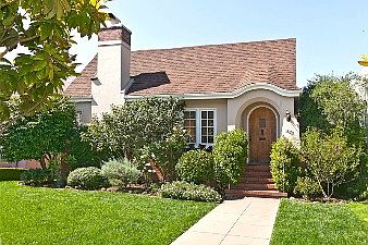 :: 260 San Fernando Way