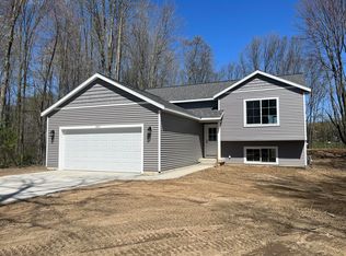 2071 Fairlane Ct, Otsego, MI 49078