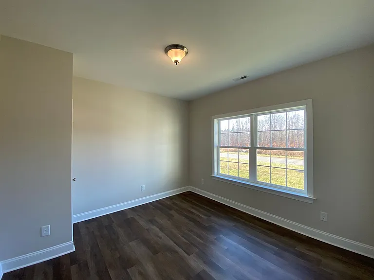 261 Summerlyn Dr — Photo 17
