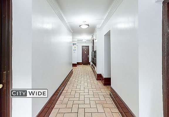 4th image of 21 E 2nd St APT 25