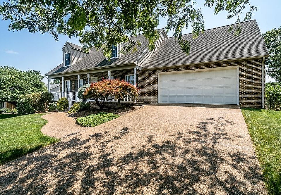1st image of 1055 Quince Dr