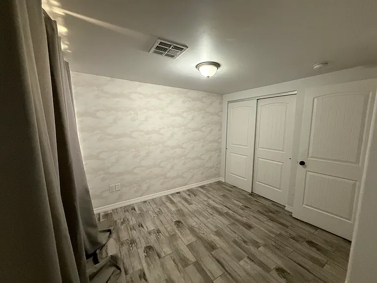 1050 W Rosewood Dr — Photo 13