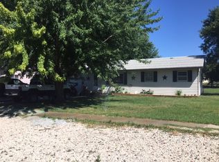 1016 E 2nd St, Ainsworth, NE 69210
