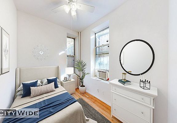 2nd image of 26 King St APT 2