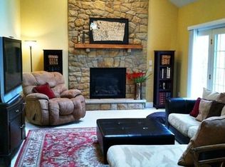 22 Burke Rd, Cranberry Township, PA 16066