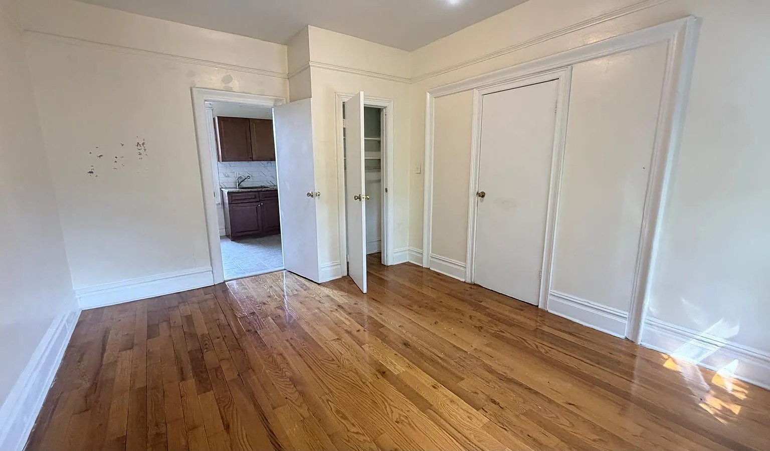 343 Fairmount Ave — Photo 3