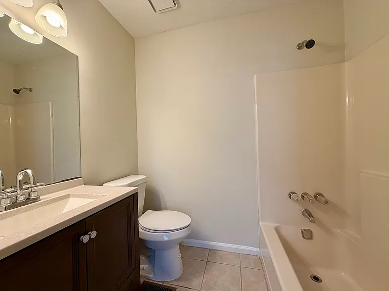 1455 Springleaf Cir SE — Photo 7