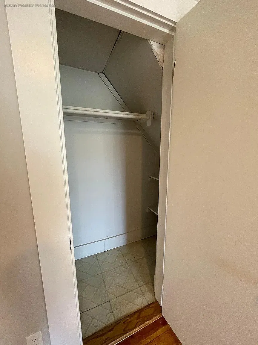 Studio, 1.0 bath, $1,600 — Photo 1