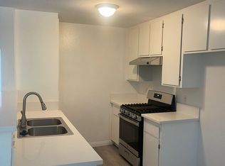 7222 E Petrol St #12, Paramount, CA 90723