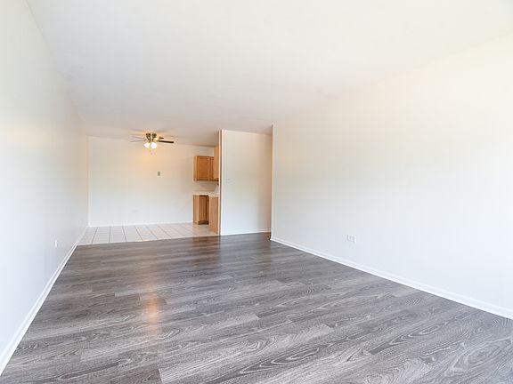 3rd image of 655 Deepwoods Dr APT 3F