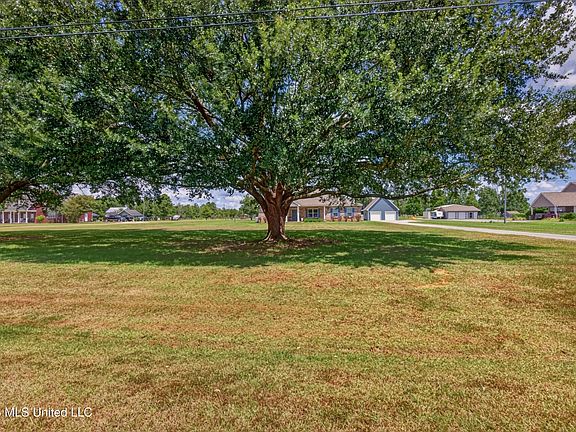 2nd image of 8101 Pecan Ridge Dr