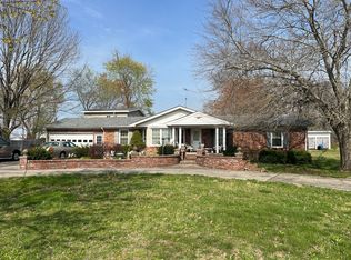 554 Ridgewood Dr, Manchester, TN 37355