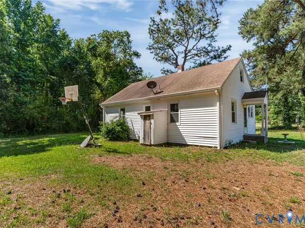 9545 W Windsor Blvd, Windsor, VA 23487