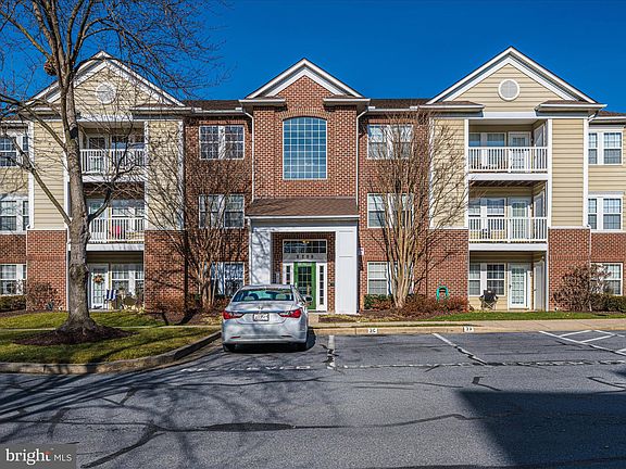 2nd image of 8200 Blue Heron Dr APT 2B