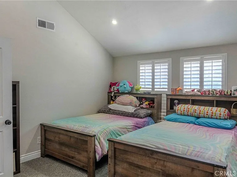 3809 Hanford Ave — Photo 44