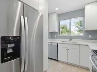 8 Lakeview Court, Novato, CA 94947