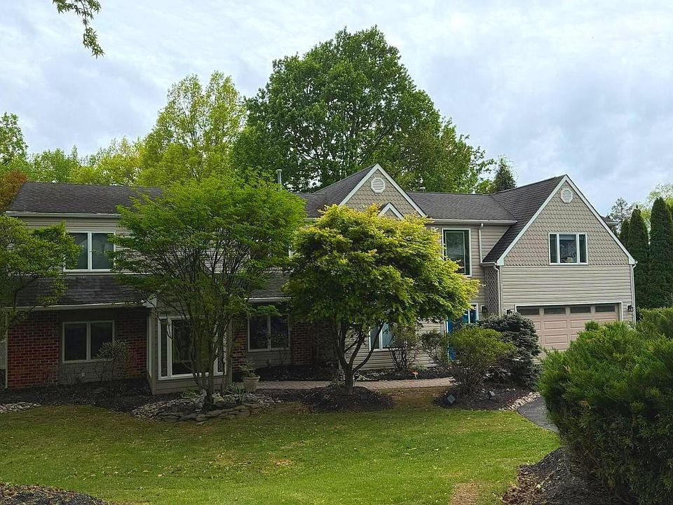 1 Pear Tree Ln