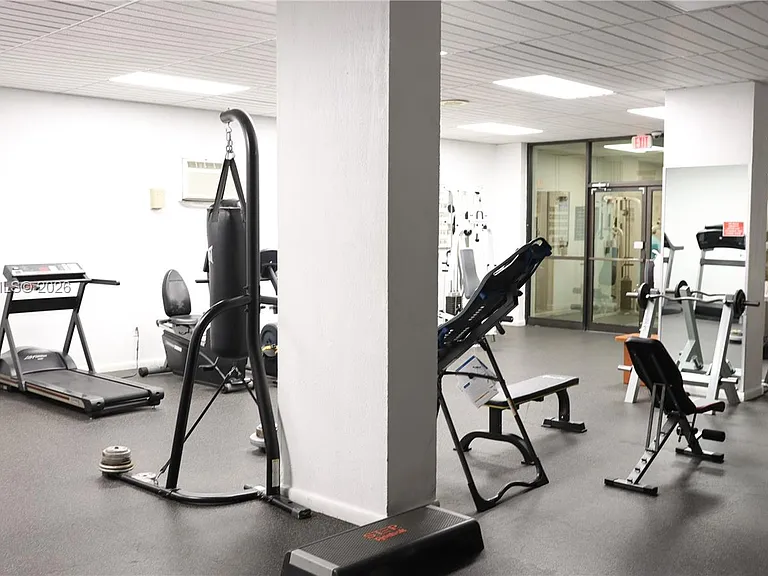 1865 S Ocean Dr #4F — Photo 16