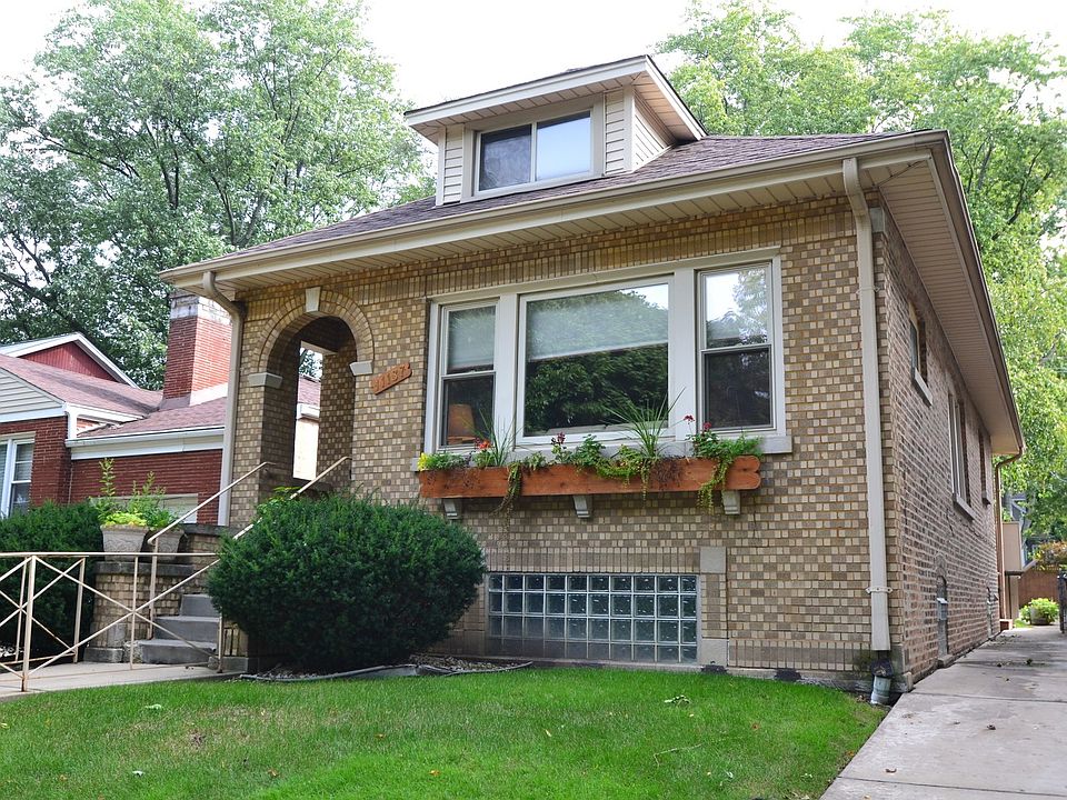 1st image of 11137 S Fairfield Ave