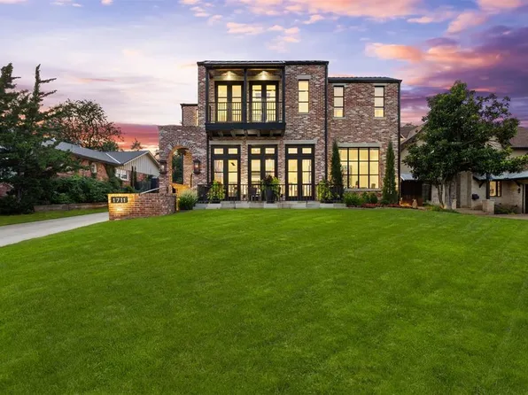 1711 Huntington Ave, Nichols Hills, OK 73116