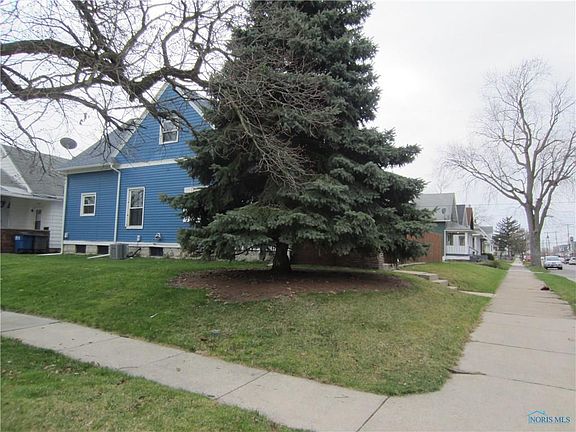 3rd image of 160 Nevada St