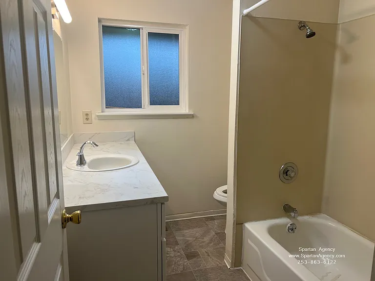 803 9th St NW #803 — Photo 15