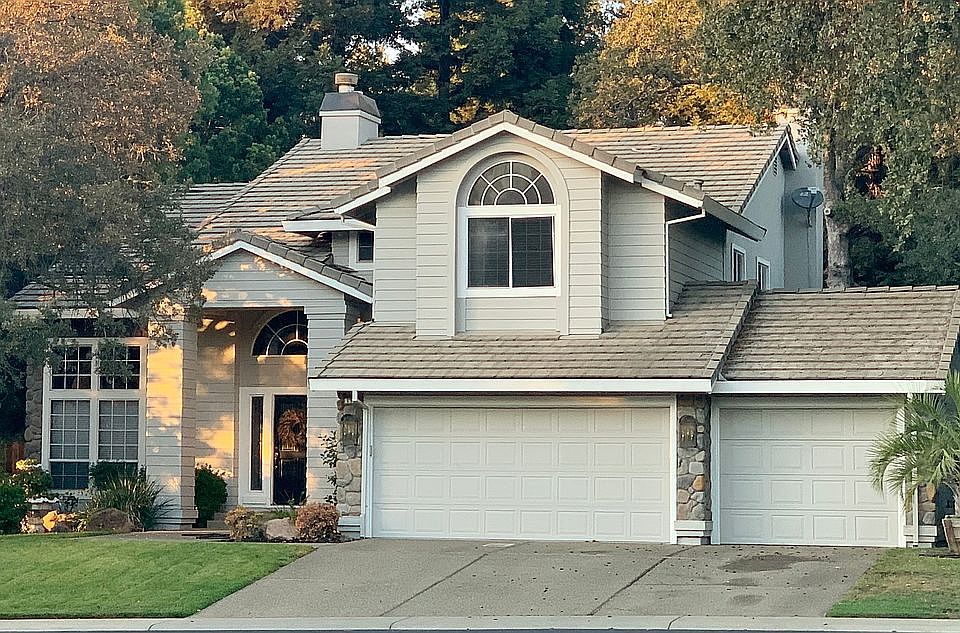 1st image of 115 Darrington Dr