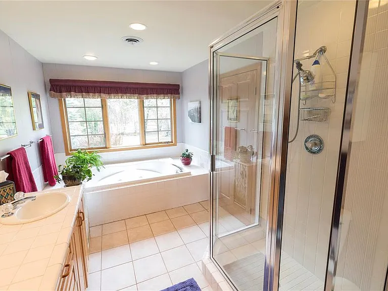 17 E Logan Ave — Photo 14