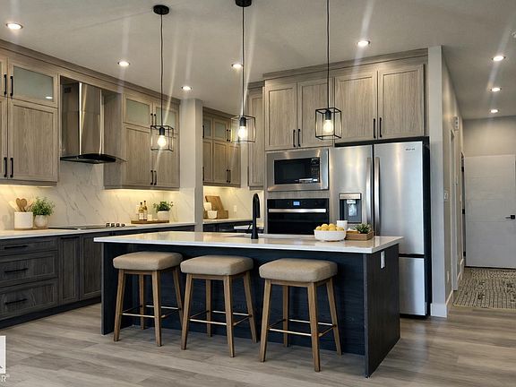 3rd image of 61 Wynn Rd