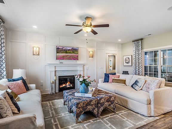 Images of the home are for illustrative purposes only and should never be relied upon.