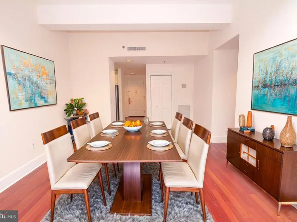 1500 Chestnut St APT 4F, Philadelphia, PA 19102