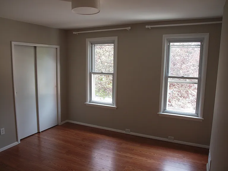 Primary Bedroom (2nd floor)