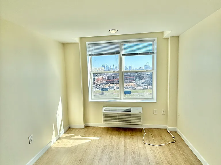 249 S 49th St #8O6 — Photo 52