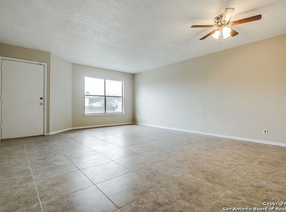 4th image of 4103 Sunrise Cove Dr