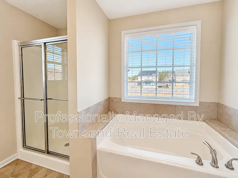 4211 Cherry Hill Ln — Photo 11
