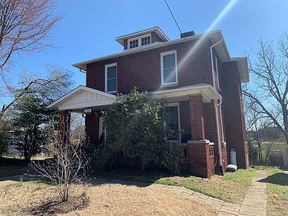 3rd image of 529 Logan St