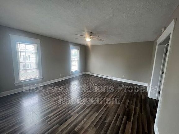 2nd image of 440.5 Davids St