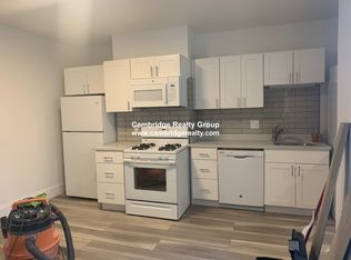 254 Windsor St APT 3, Cambridge, MA 02139