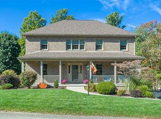 220 Apple Hill Dr, Delmont, PA