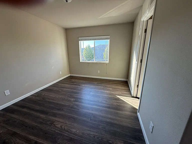 8657 Atlas Ave NE — Photo 23