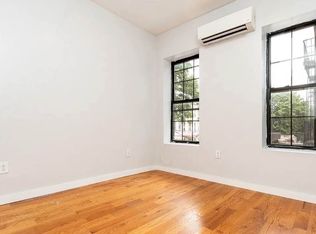 141 Utica Ave #3R, Brooklyn, NY 11213