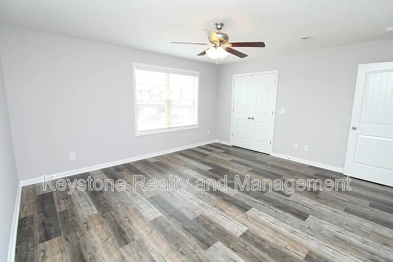 3 bed, 2.5 bath, 1640 sqft, $1,495 — Photo 4