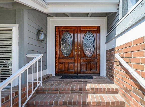 Double Door Entry