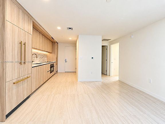 5th image of 77 SE 5th St #2206