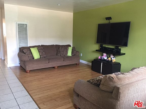 2nd image of 3325 Santa Fe Ave APT 38