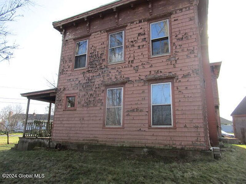 2nd image of 64 Waddell Avenue