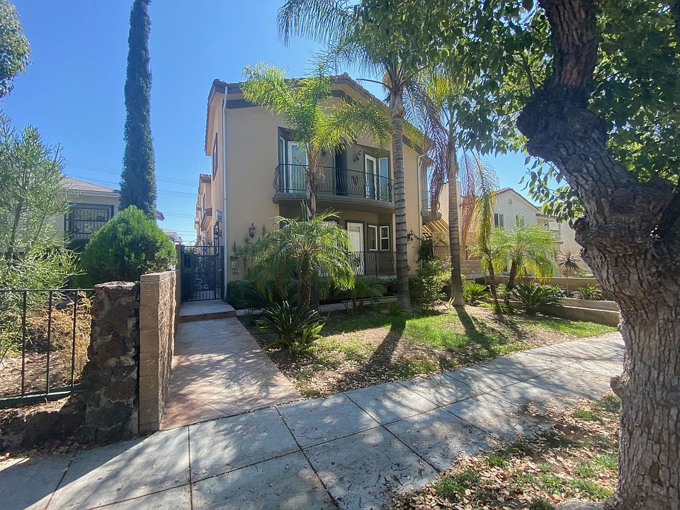 1st image of 720 E San Jose Ave Unit 105