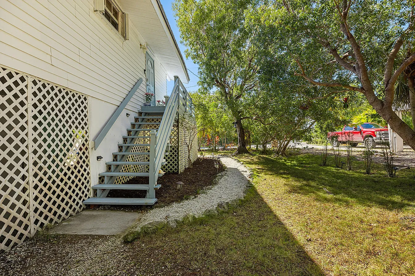 2 bed, 850 sqft, $3,500 — Photo 3